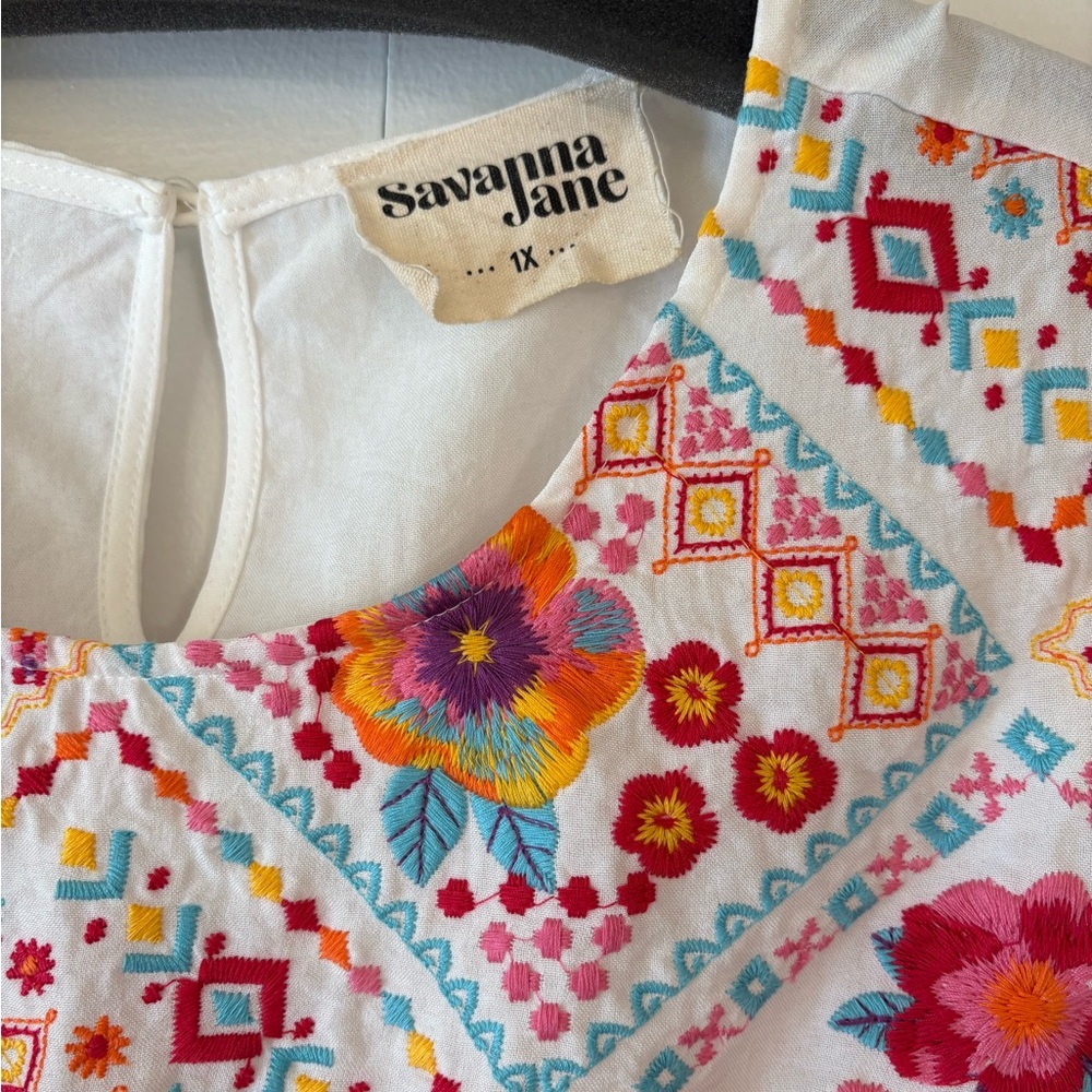 NWOT Savanna Jane White Blouse with Colorful Embroidery - Picture 3 of 6